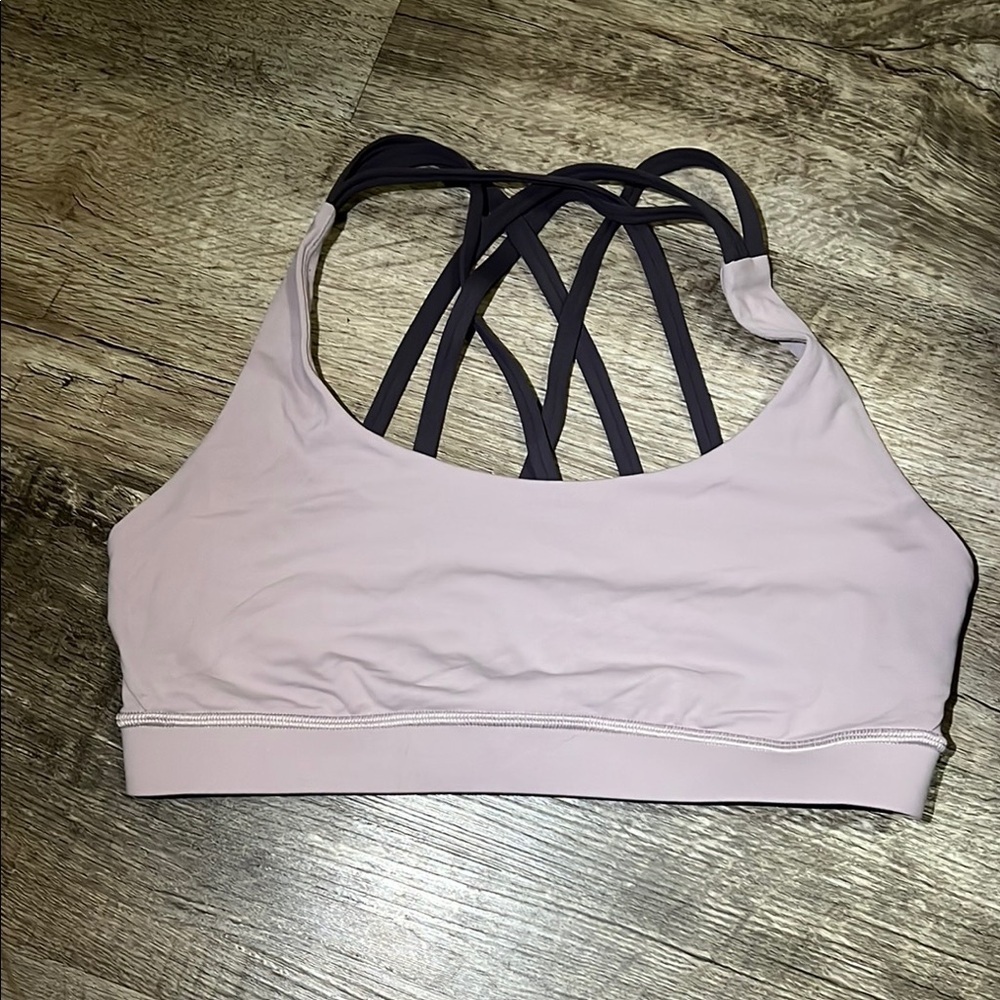 Lululemon Women's Strappy Sports Bra - Light Pink Size‎ 6